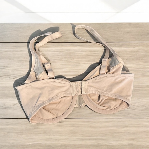 Wacoal Body Seamless Underwire Bra 851315, Size 32DD - Picture 3 of 7